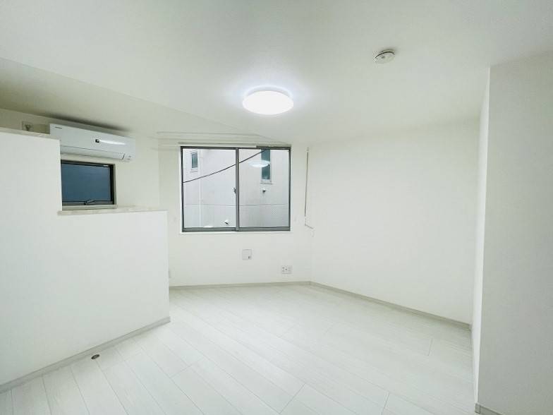 ガーデンテラス四ツ谷 2003